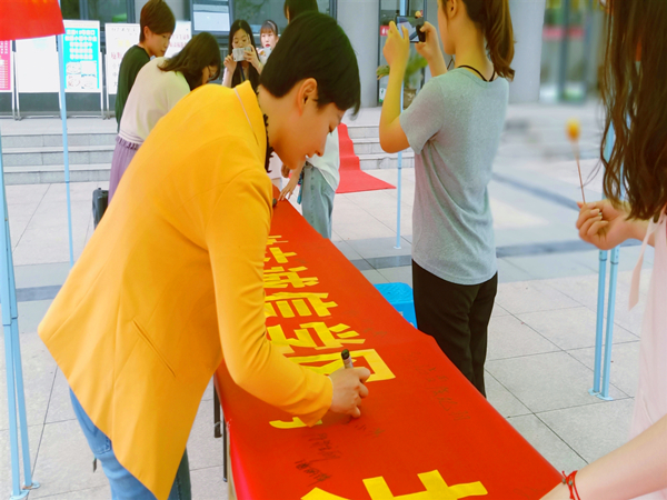 8210A98778579BF006EC876D1B343EA7_副本.jpg