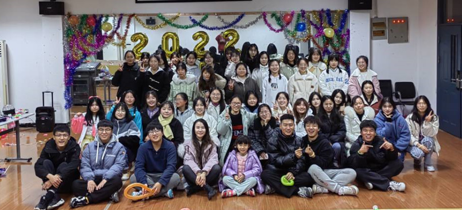 现代文秘212元旦晚会1_副本.jpg