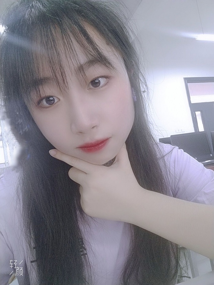 李梦瑶3.jpg