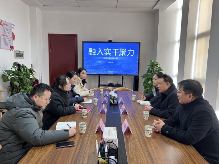 校领导赴团市委看望慰问挂职干部.jpg